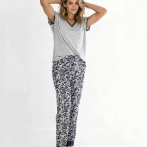QinQin Elegant Casual Lightweight Comfortable Women's Short-sleeve V-neck Pants Pajamas Sets Lace Design Cozy Nightwear Set