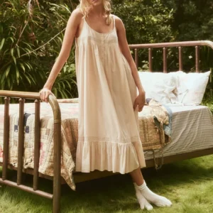 QinQin Soft Breathable Stylish Elegant Trendy Women's Night Dress Pajamas Sleepwear Casual Sleeveless Front Logo Lyocell Summer
