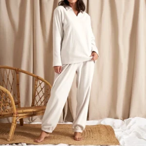 QinQin Fleece High Quality Elegant Classic Winter/Spring Breathable V-neck Front Elastic Waist Women Long-sleeve Joggers Pajamas